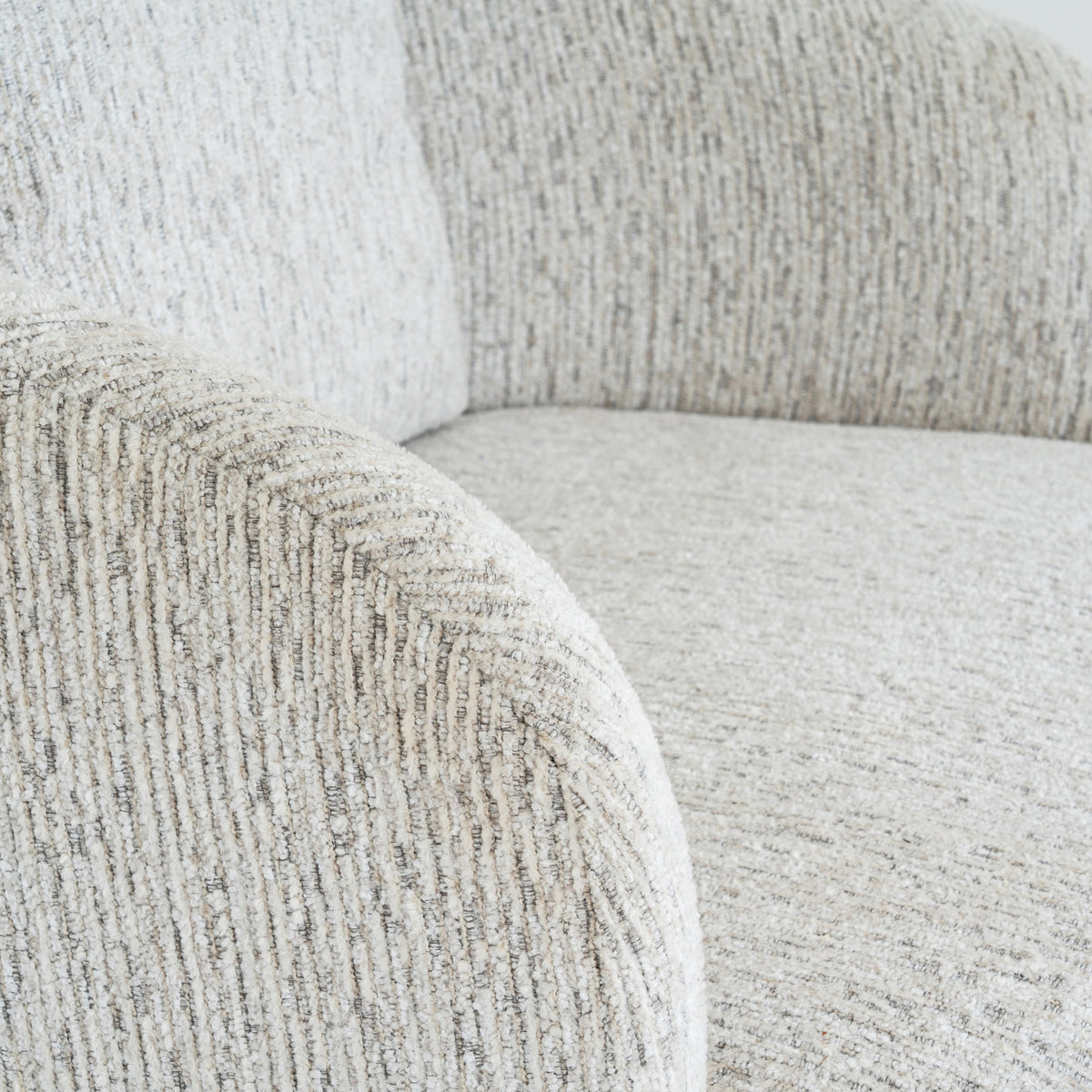Tactile Swivel Lounge Chair