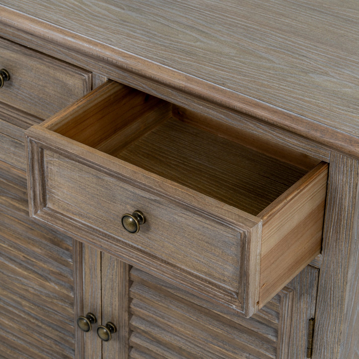 The Aurelia Dual-Hybrid Storage Chest
